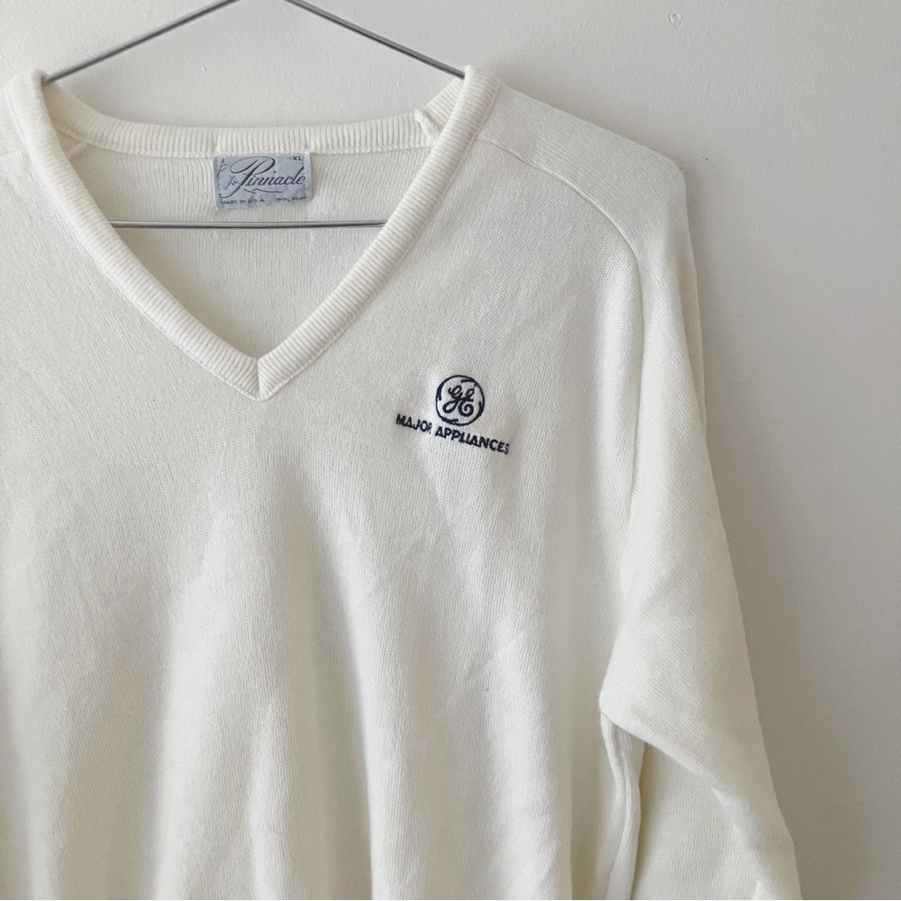 Vintage • General Electric Company V-Neck Sweater in Cream